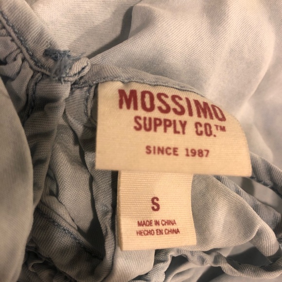 Light Jean Colored Tank Top💙🤍 - Picture 3 of 3